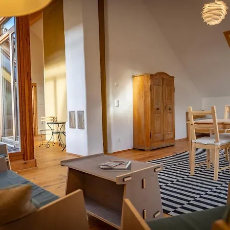 Pretty Appartement